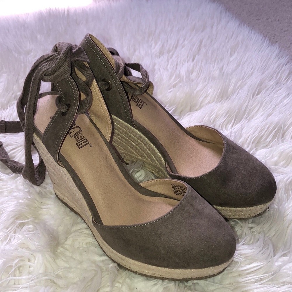 Brown wedges